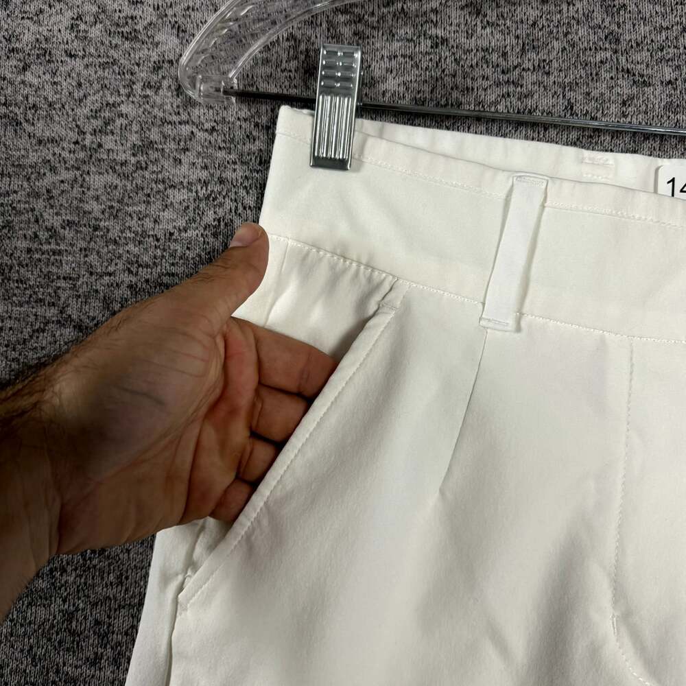 Nike Dri-Fit Women's Size XS White Polyester Victory 5" Golf Shorts - Picture 3 of 11